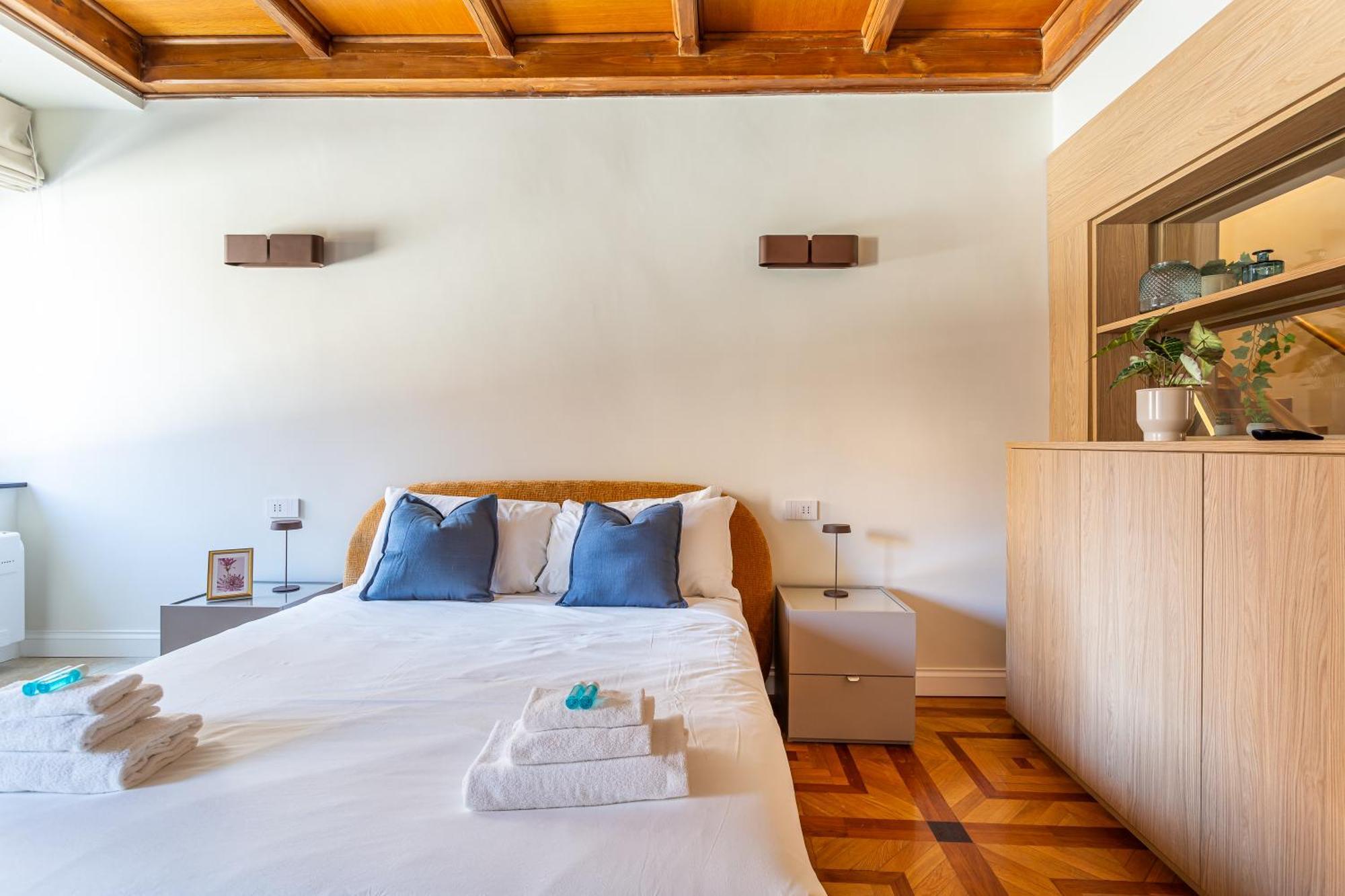 Iflat Campo Dei Fiori View And Apartment